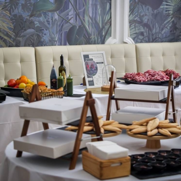 Les Buffets - Le Jardin Montgrand - restaurant Marseille - Bon restaurant Marseille